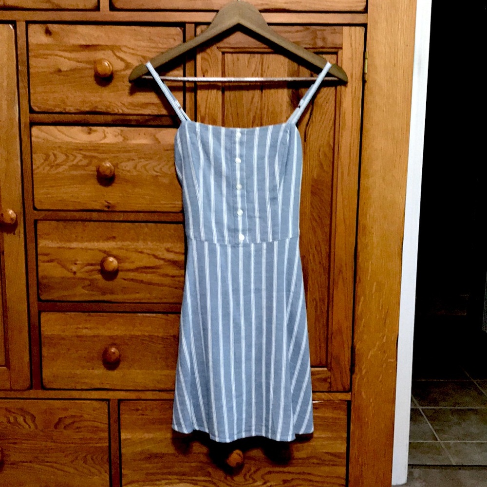 Hollister XS Adjustable spaghetti strap dress